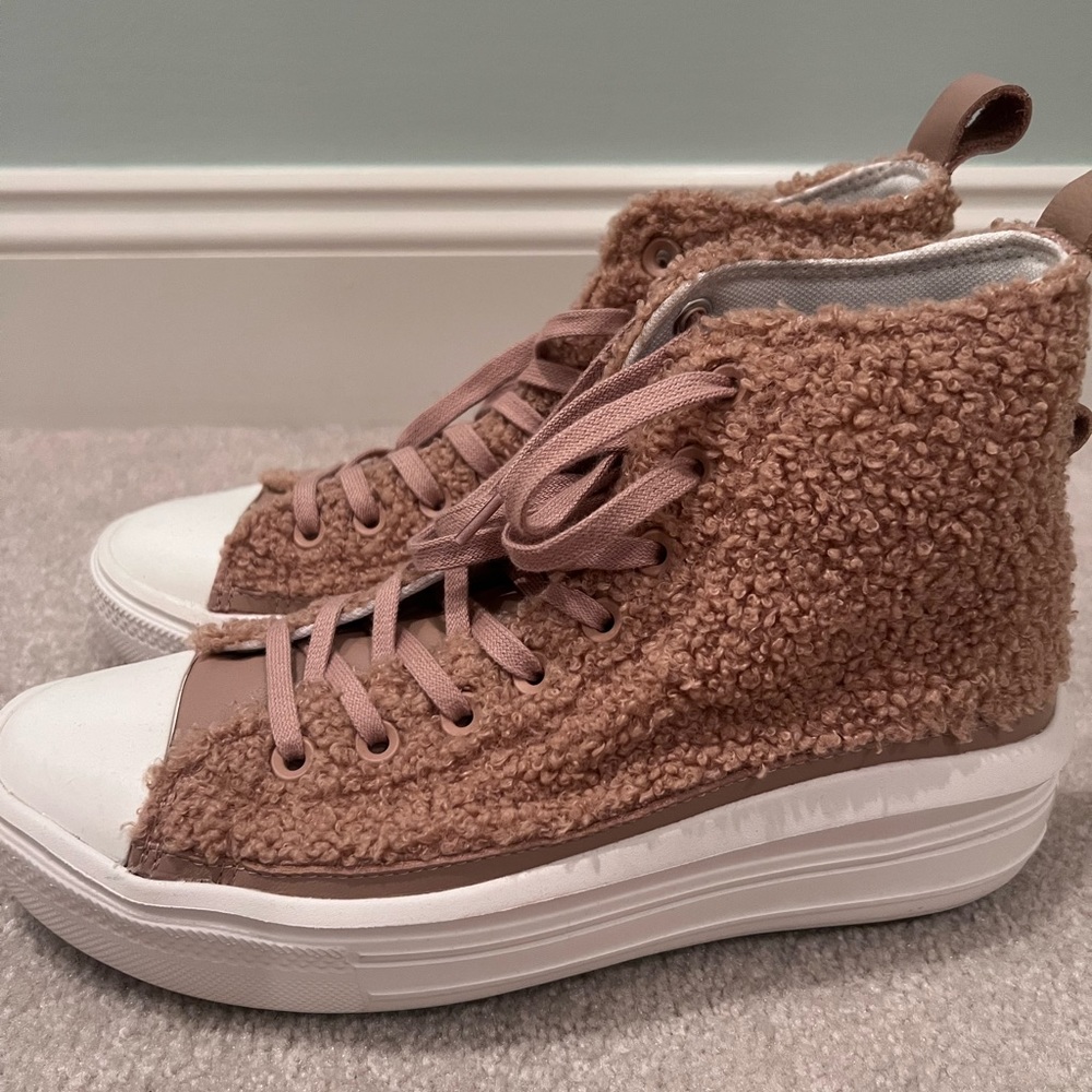 Converse high top